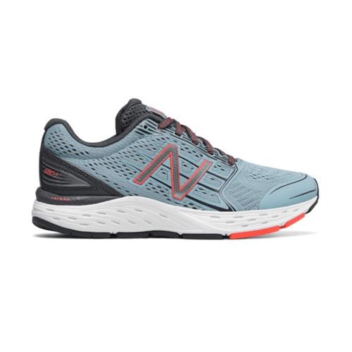 vented hiking shoes